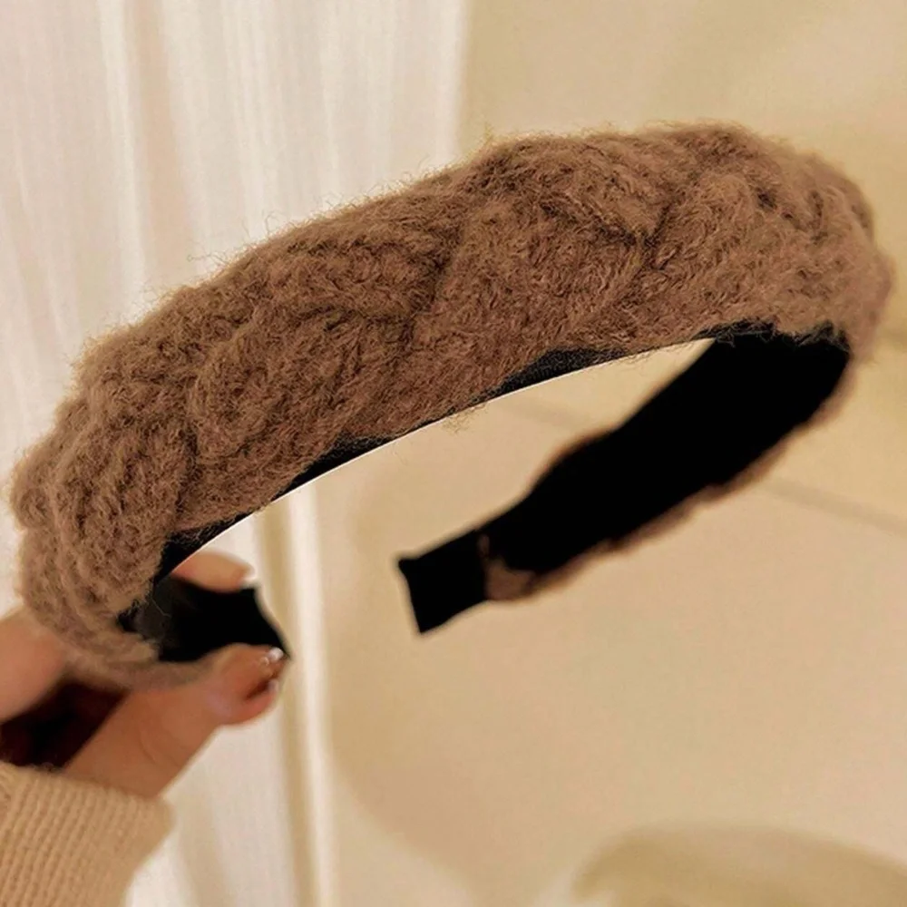 Neutral Plaid Minimalist Headband - Picture 6 of 9